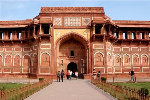 Agra-jahangirpalace